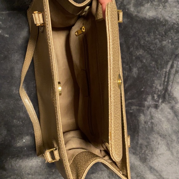 Kate spade one size purse - Picture 4 of 4